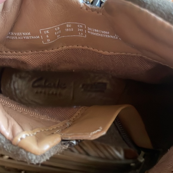 Clarks boot - Picture 2 of 5